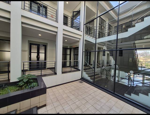 3,265M² OFFICE TO LET IN SANDTON CENTRAL